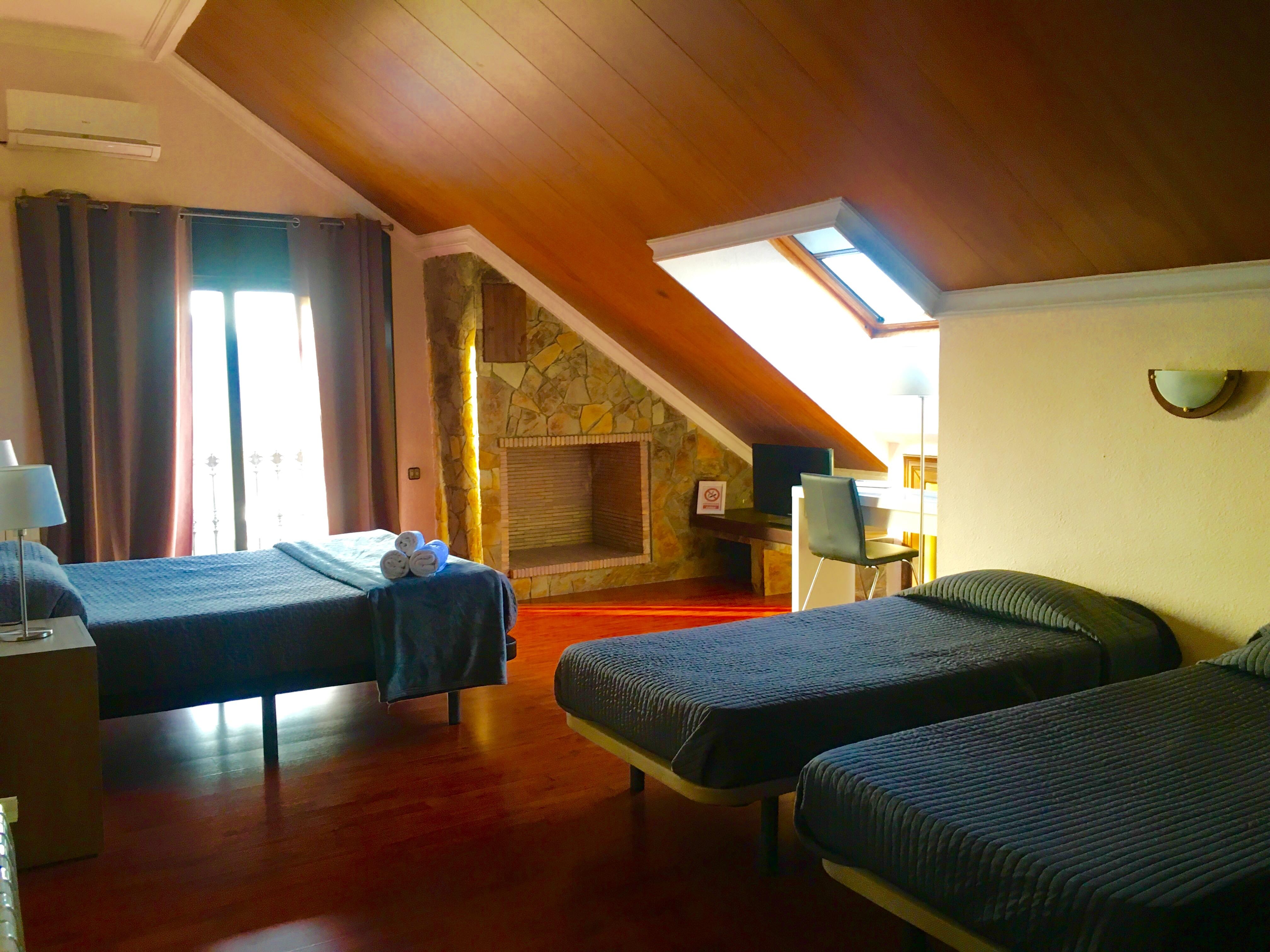 Petit Mirador Hotell Torrelles De Llobregat Eksteriør bilde