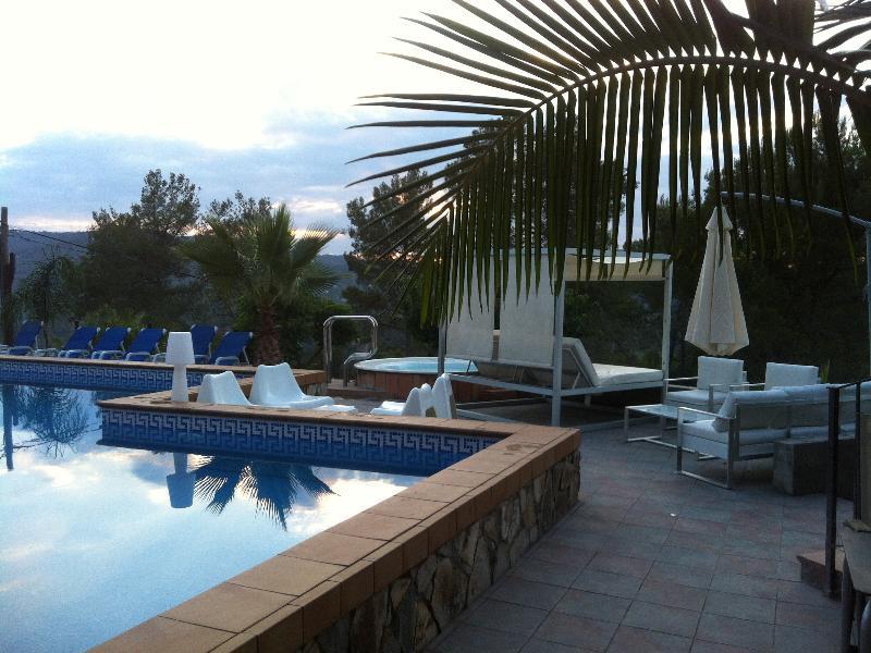 Petit Mirador Hotell Torrelles De Llobregat Eksteriør bilde