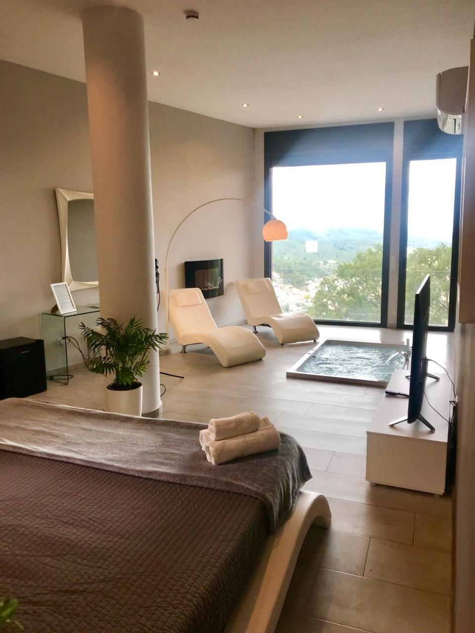 Petit Mirador Hotell Torrelles De Llobregat Eksteriør bilde